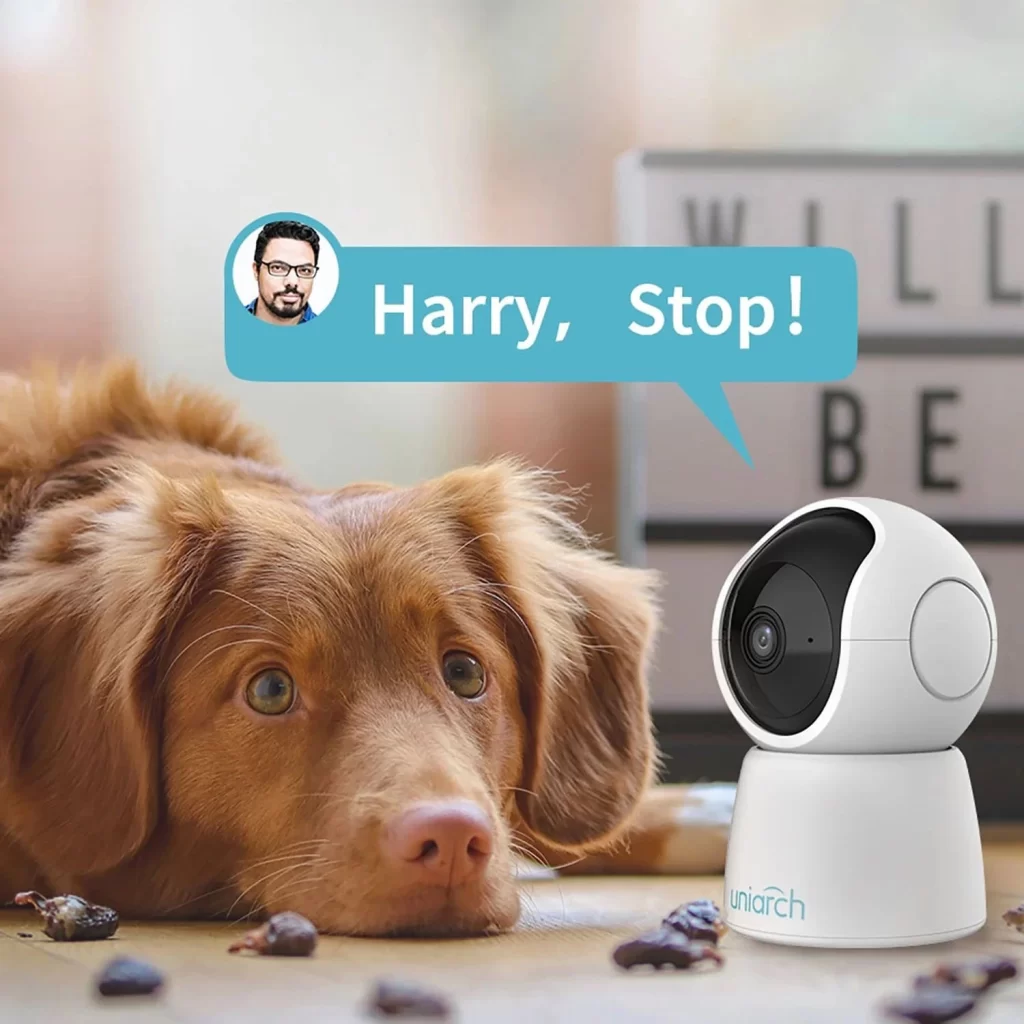 camara inteligente con audio bidireccional y microfono monitorea mascotas de manera remota con celular
